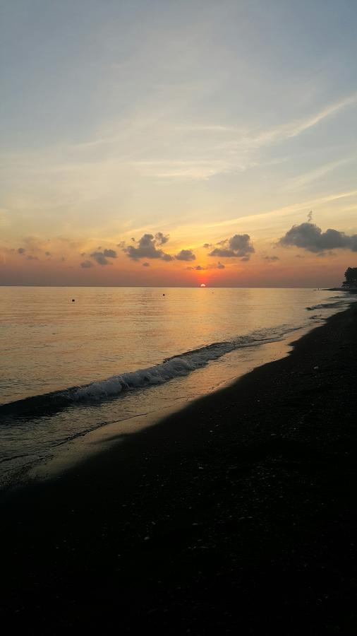 Solaluna Beach Homestay Amed Exterior foto